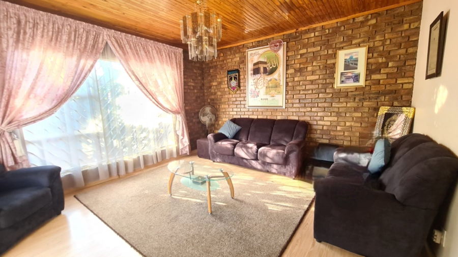 3 Bedroom Property for Sale in Laudium Gauteng