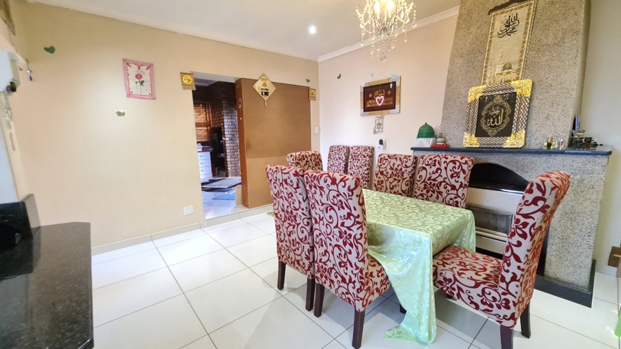 3 Bedroom Property for Sale in Laudium Gauteng