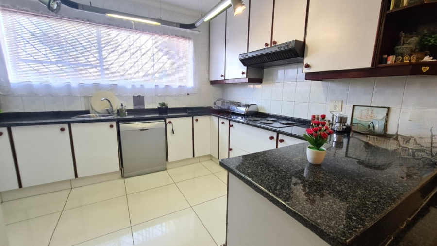 3 Bedroom Property for Sale in Laudium Gauteng