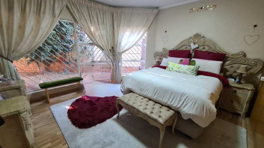 3 Bedroom Property for Sale in Laudium Gauteng