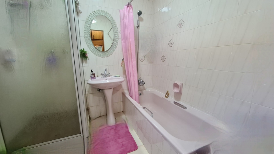 3 Bedroom Property for Sale in Laudium Gauteng