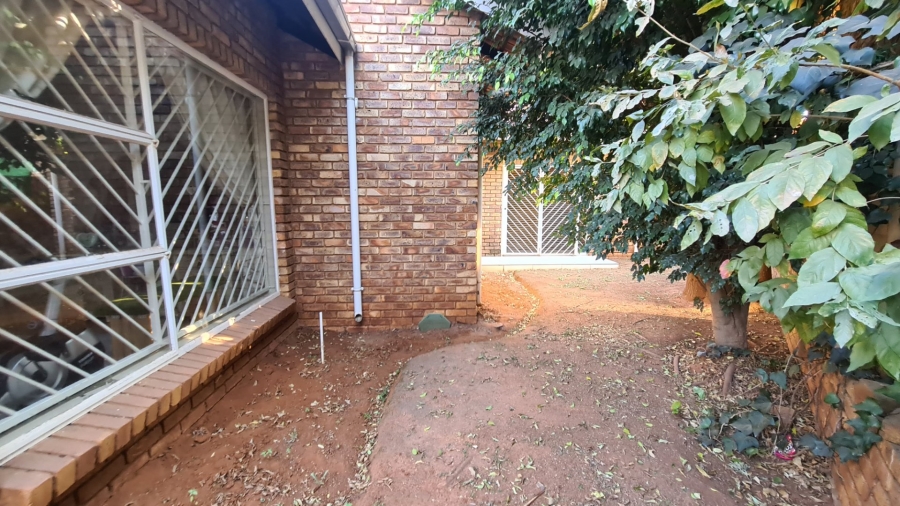 3 Bedroom Property for Sale in Laudium Gauteng