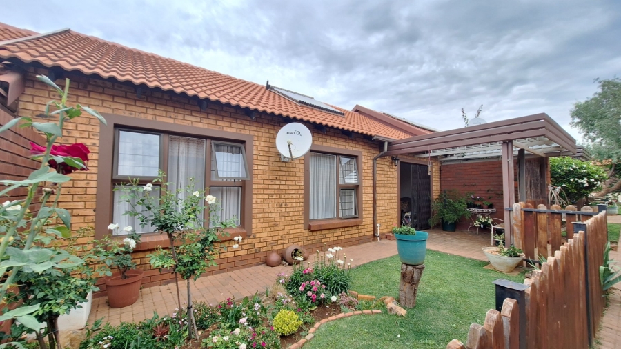 2 Bedroom Property for Sale in Willow Park Manor Gauteng