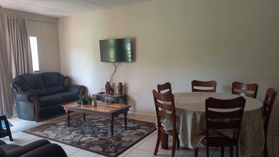 To Let 2 Bedroom Property for Rent in Noordwyk Gauteng