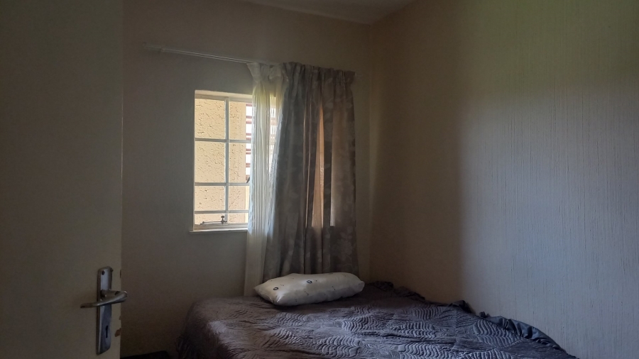 To Let 2 Bedroom Property for Rent in Noordwyk Gauteng