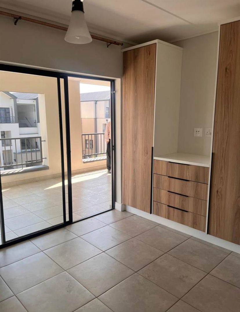 To Let 1 Bedroom Property for Rent in Waterfall Gauteng