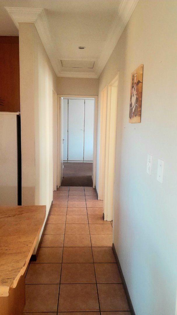 3 Bedroom Property for Sale in Die Hoewes Gauteng