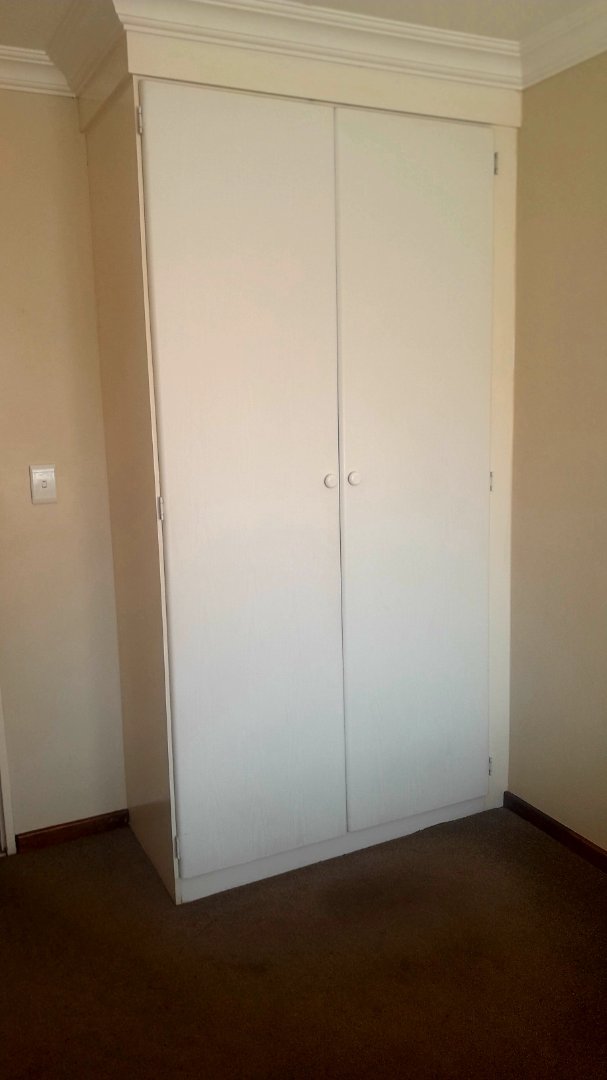 3 Bedroom Property for Sale in Die Hoewes Gauteng