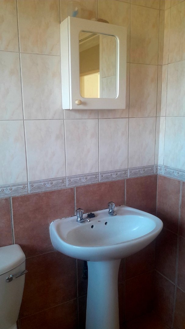 3 Bedroom Property for Sale in Die Hoewes Gauteng