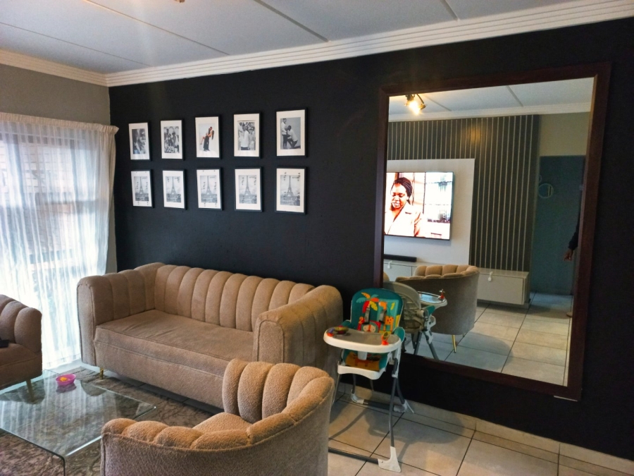 2 Bedroom Property for Sale in Jansenpark Gauteng