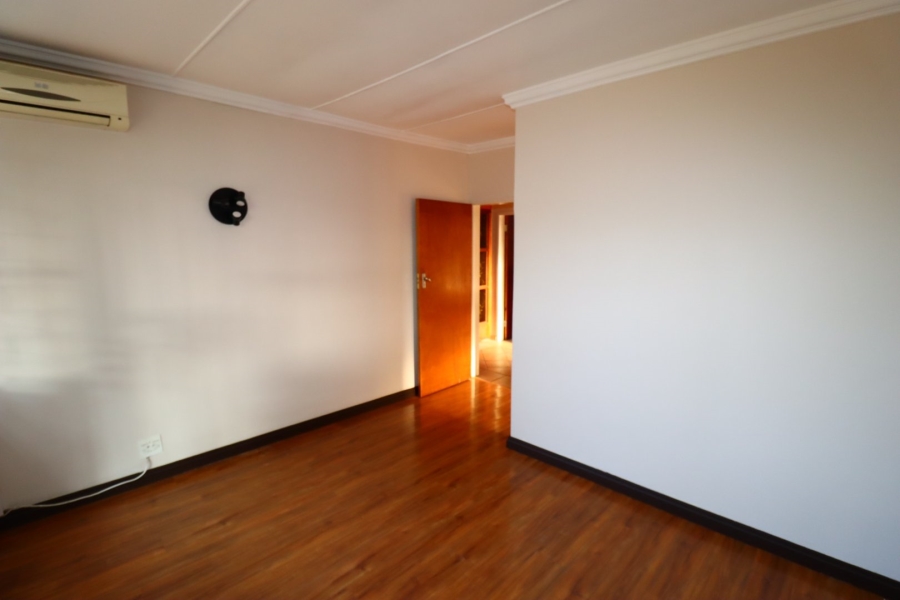 3 Bedroom Property for Sale in Meyerspark Gauteng