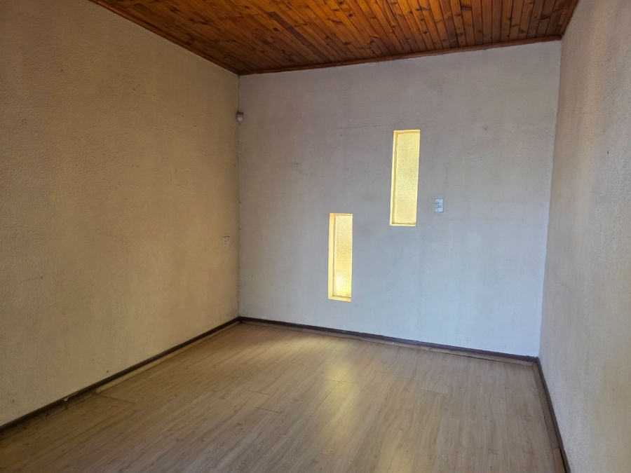 3 Bedroom Property for Sale in Flora Gardens Gauteng