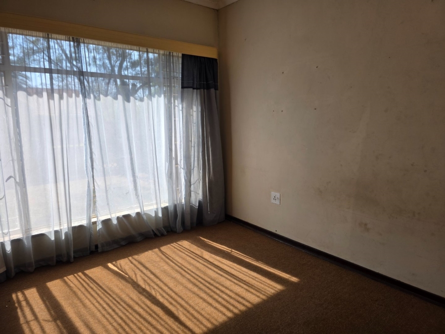 3 Bedroom Property for Sale in Flora Gardens Gauteng
