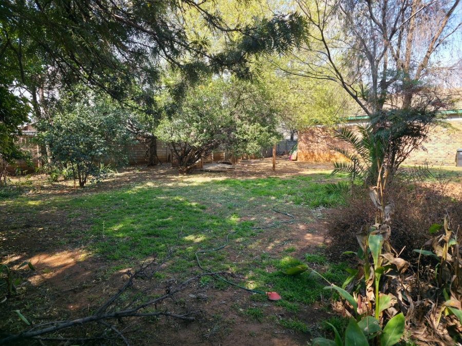 3 Bedroom Property for Sale in Flora Gardens Gauteng