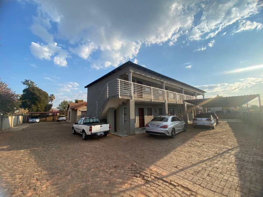 10 Bedroom Property for Sale in Silverton Gauteng
