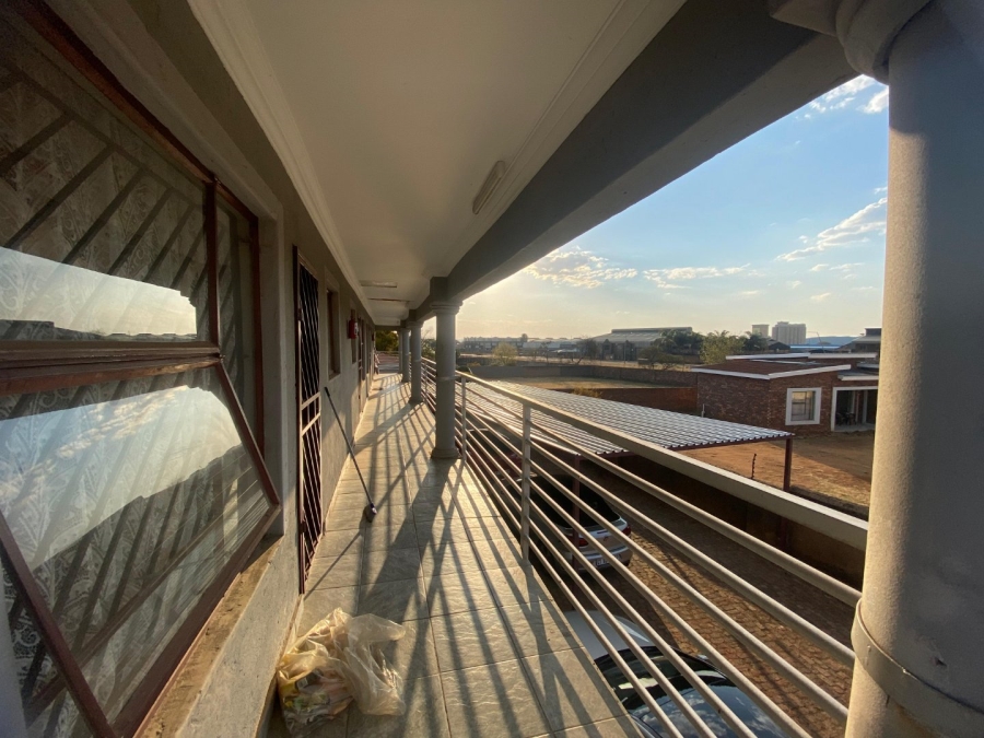 10 Bedroom Property for Sale in Silverton Gauteng