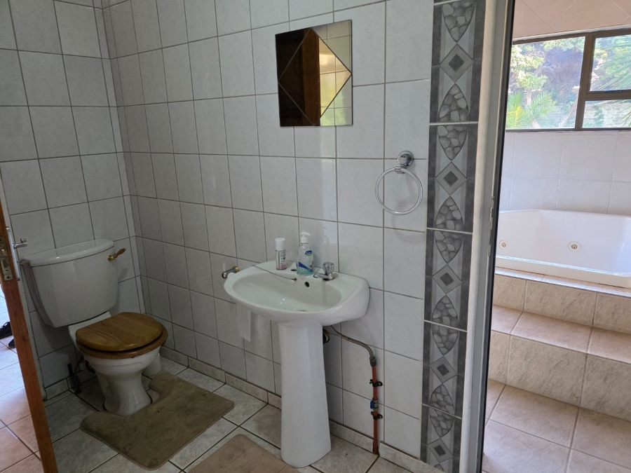 To Let 4 Bedroom Property for Rent in Flora Gardens Gauteng