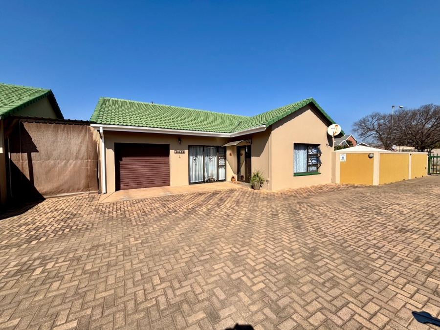 3 Bedroom Property for Sale in Erasmus Gauteng