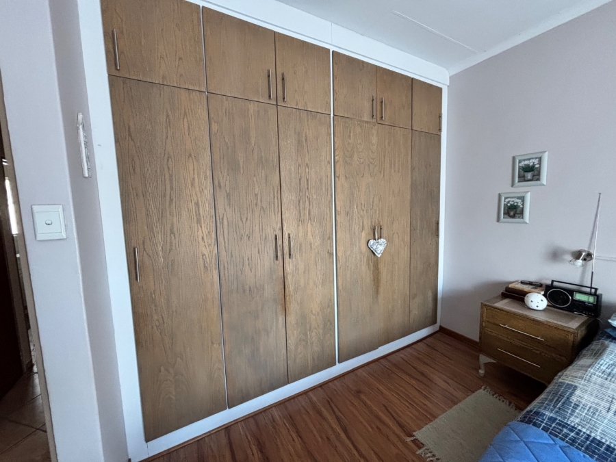 3 Bedroom Property for Sale in Erasmus Gauteng