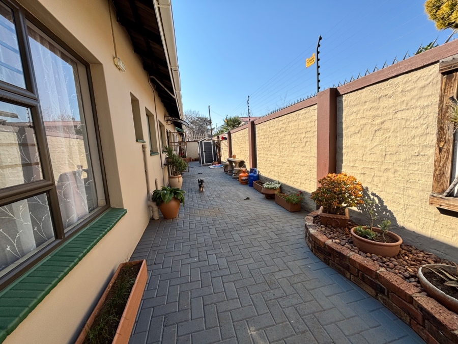 3 Bedroom Property for Sale in Erasmus Gauteng