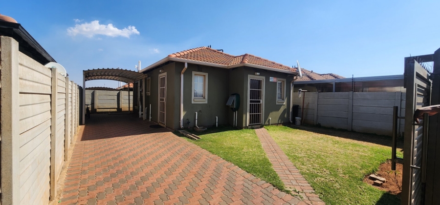 2 Bedroom Property for Sale in Sky City Gauteng