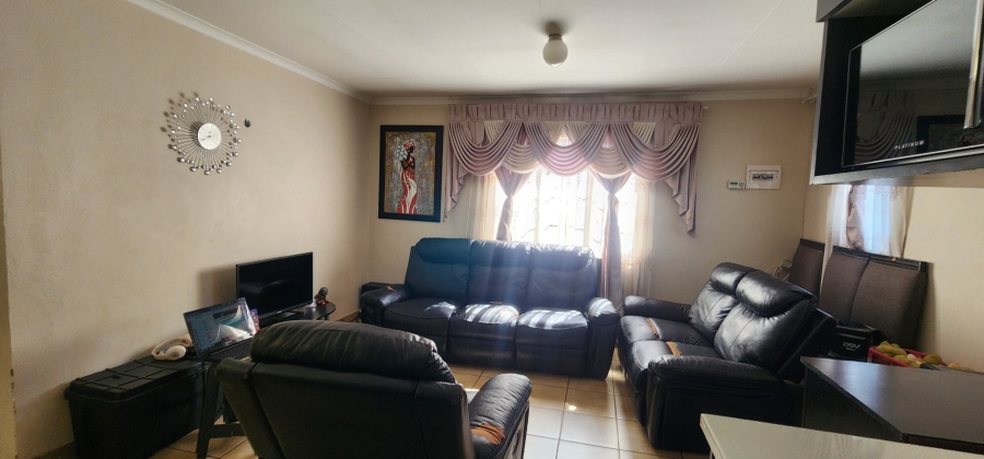 2 Bedroom Property for Sale in Sky City Gauteng