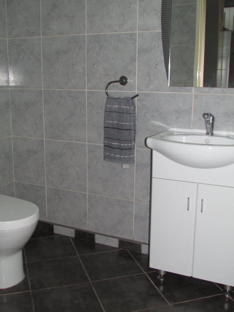 3 Bedroom Property for Sale in Flora Gardens Gauteng