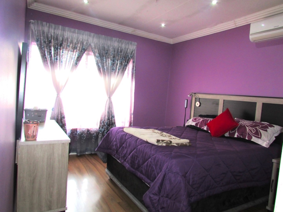 3 Bedroom Property for Sale in Flora Gardens Gauteng