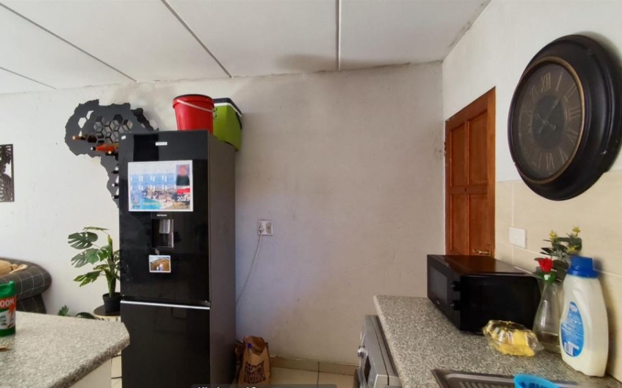 2 Bedroom Property for Sale in Chloorkop Gauteng