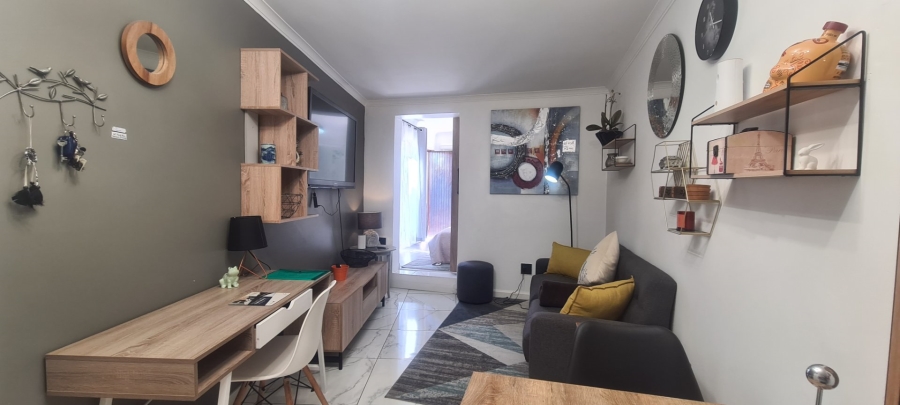 To Let 1 Bedroom Property for Rent in Lonehill Gauteng