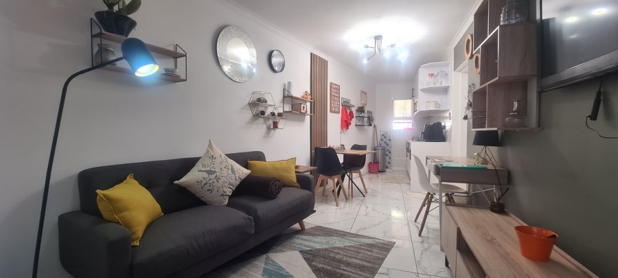 To Let 1 Bedroom Property for Rent in Lonehill Gauteng