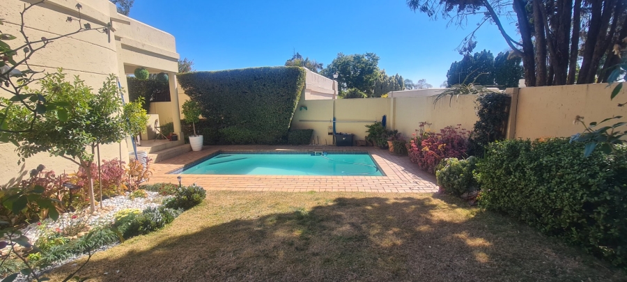 To Let 1 Bedroom Property for Rent in Lonehill Gauteng