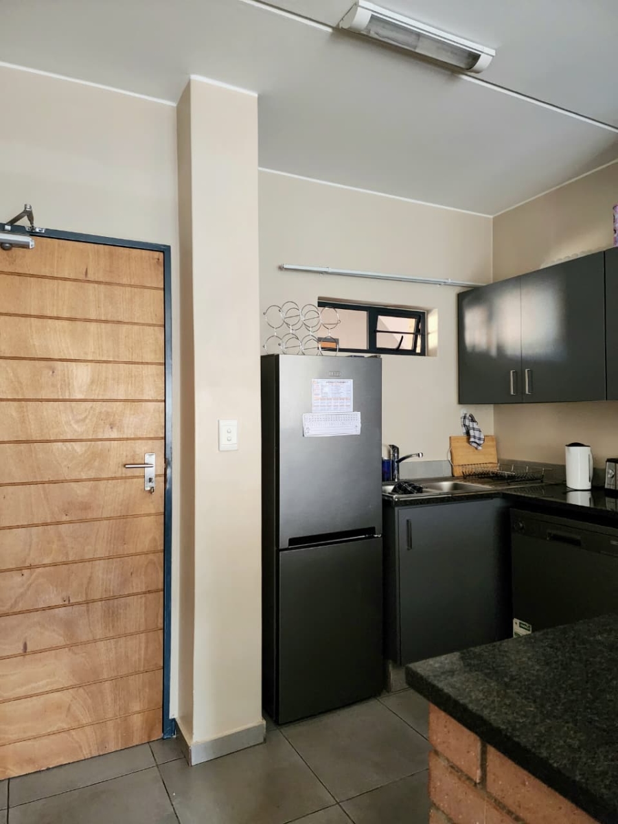 2 Bedroom Property for Sale in Vorna Valley Gauteng