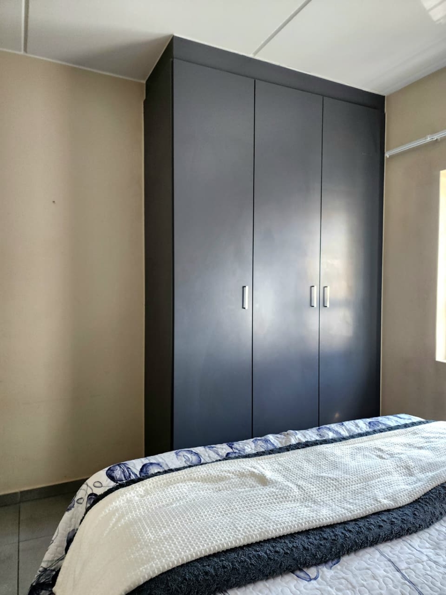 2 Bedroom Property for Sale in Vorna Valley Gauteng
