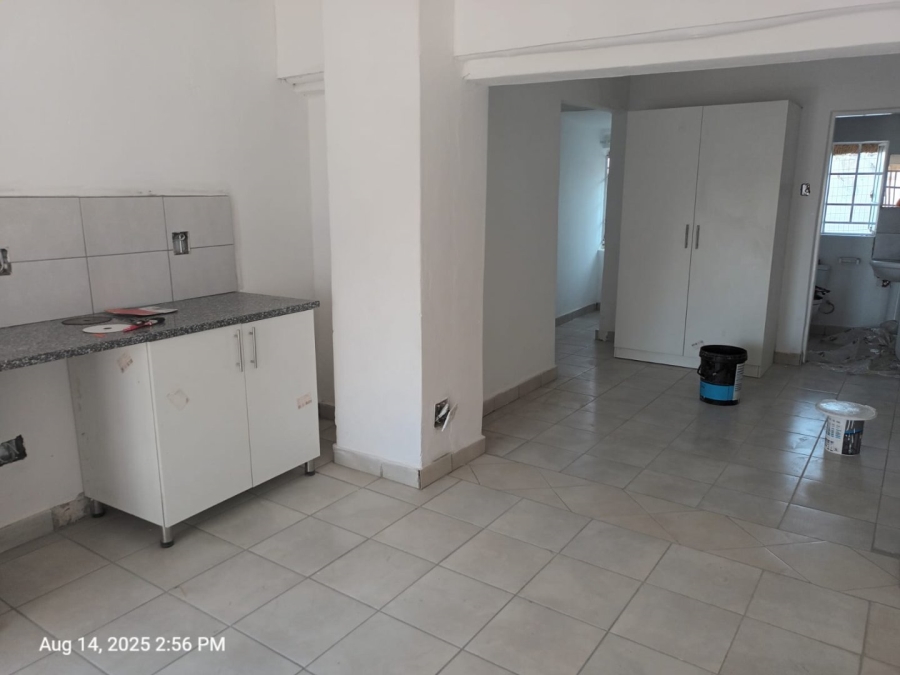 To Let 1 Bedroom Property for Rent in President Park Gauteng