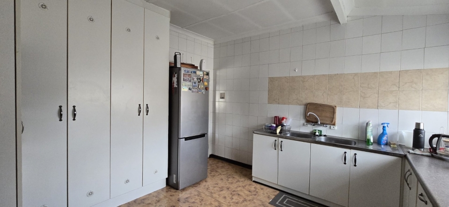 4 Bedroom Property for Sale in Moregloed Gauteng