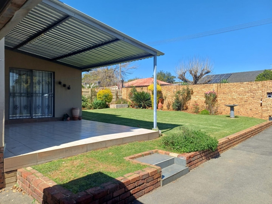 2 Bedroom Property for Sale in Klopperpark Gauteng