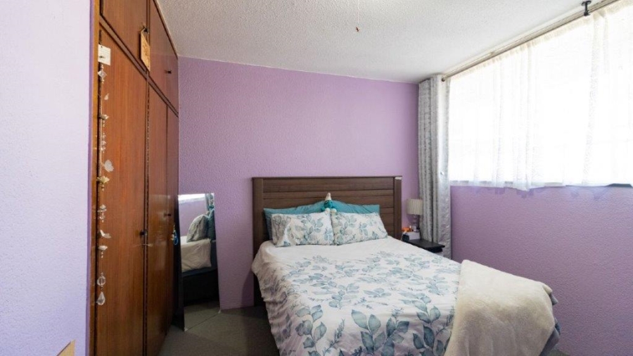 2 Bedroom Property for Sale in Edenvale Central Gauteng