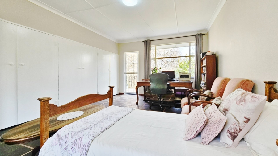3 Bedroom Property for Sale in Three Rivers Proper Gauteng