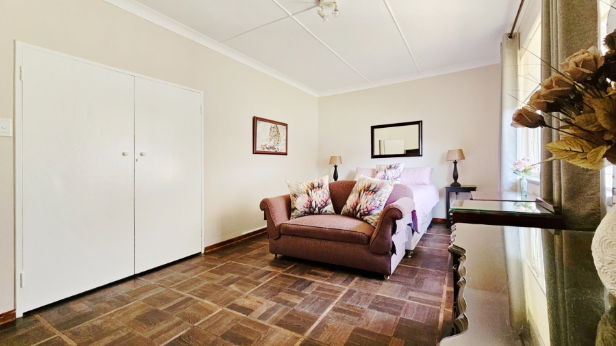 3 Bedroom Property for Sale in Three Rivers Proper Gauteng