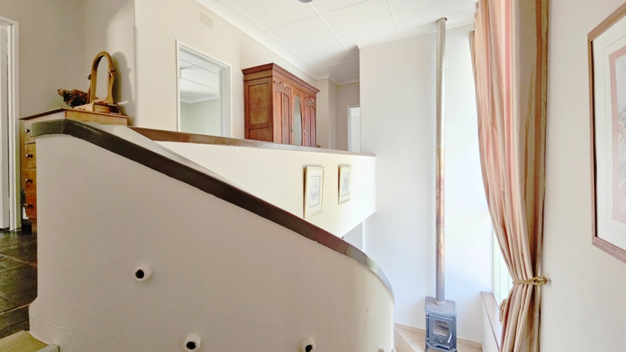 3 Bedroom Property for Sale in Three Rivers Proper Gauteng