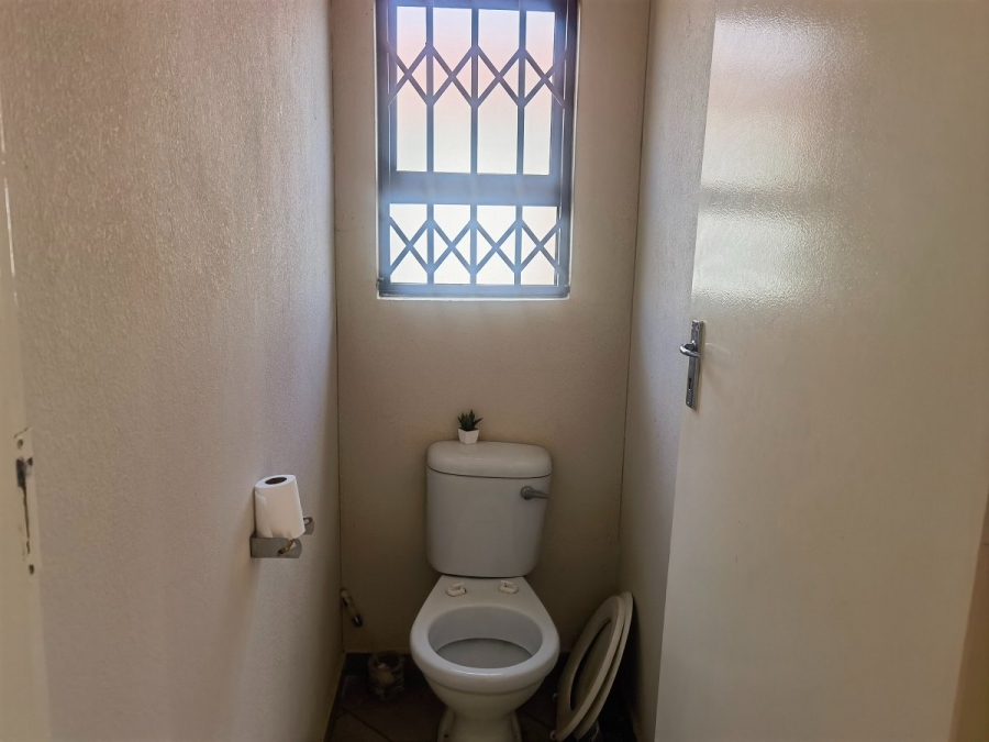2 Bedroom Property for Sale in Alliance Gauteng