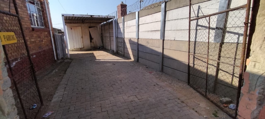 9 Bedroom Property for Sale in South Hills Gauteng