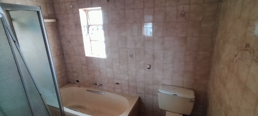9 Bedroom Property for Sale in South Hills Gauteng