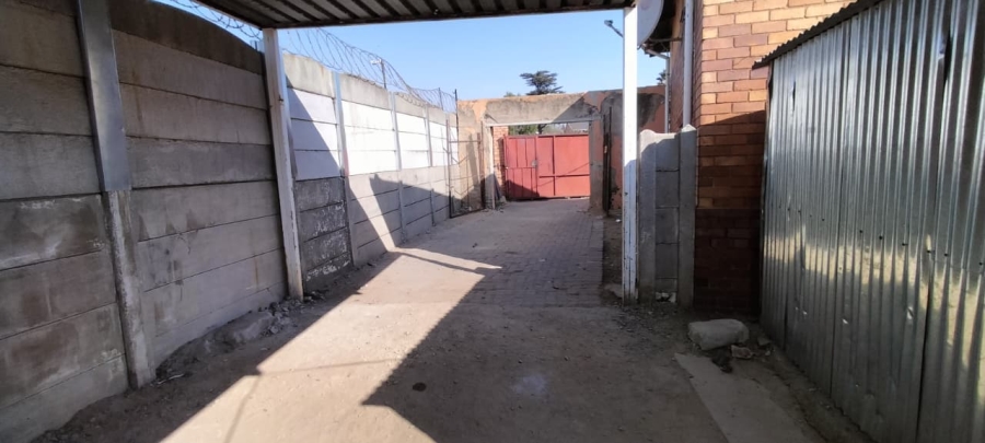 9 Bedroom Property for Sale in South Hills Gauteng