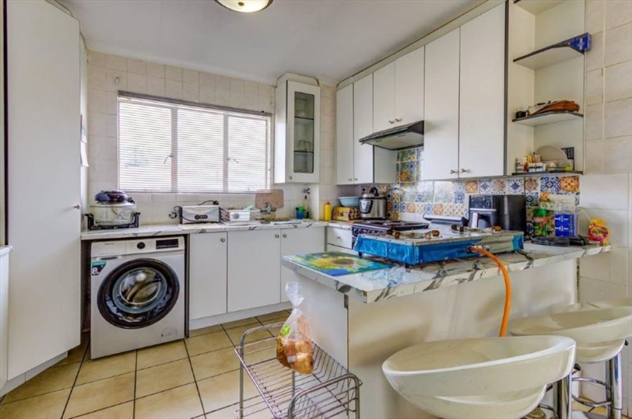 3 Bedroom Property for Sale in Glen Marais Gauteng