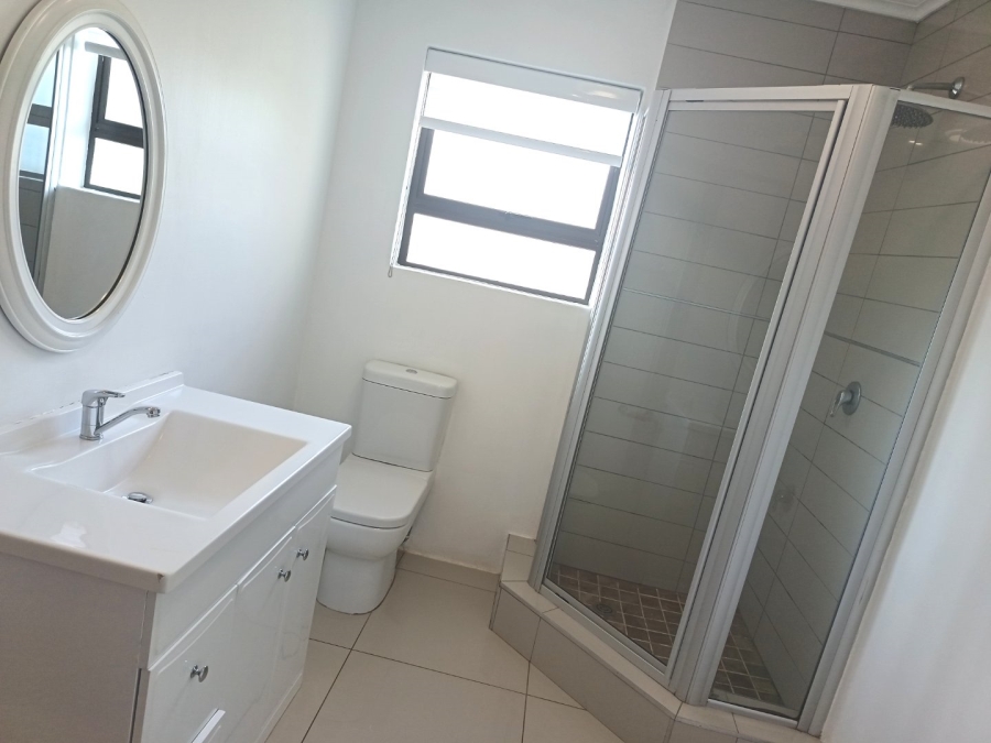 5 Bedroom Property for Sale in Silver Lakes Golf Estate Gauteng