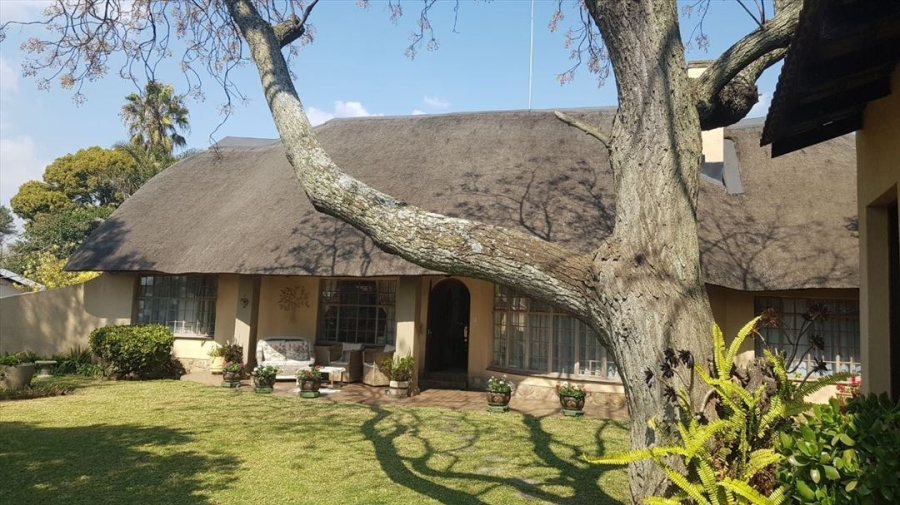 3 Bedroom Property for Sale in Glen Marais Gauteng