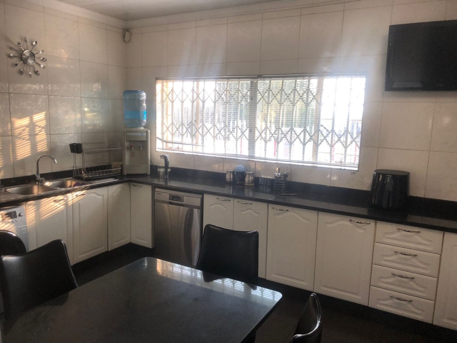 4 Bedroom Property for Sale in Lombardy East Gauteng