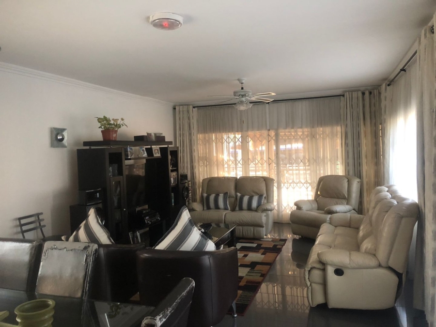 4 Bedroom Property for Sale in Lombardy East Gauteng